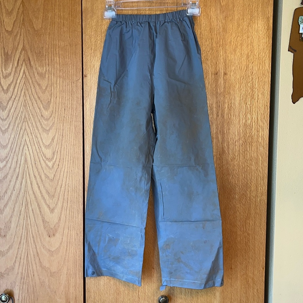 Stearns gray MEDIUM 10 / 12 Youth boy girl Kids Rain Pants rubber pull on style